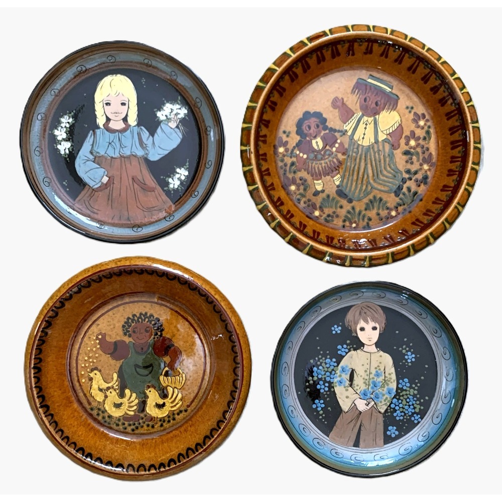 Folk Art Pottery Plate Set of 4 Vtg 1970s Switzerland Decor Boho Folksy Wall Art